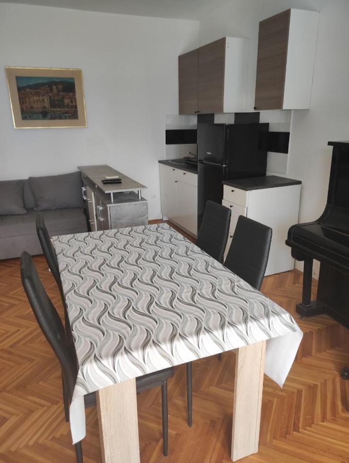 Apartmani Ketryn Crikvenica Exterior photo