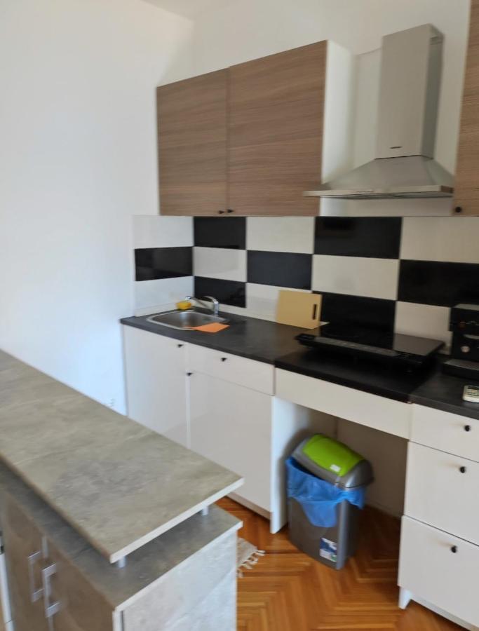 Apartmani Ketryn Crikvenica Exterior photo